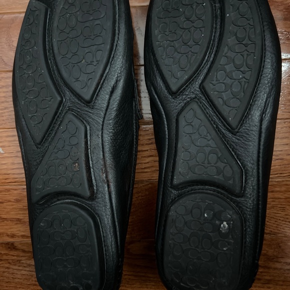 Very nice pair of Coach loafers - Picture 2 of 3